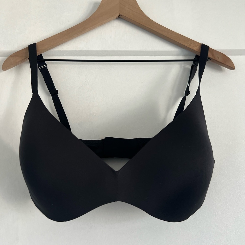 SKIMS Black Bra